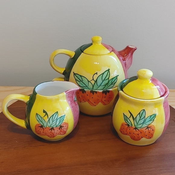 Country Inn Collection Teapot Cup, Cream, and Sugar Set vintage - Picture 3 of 8